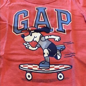 GAP Snoopy Skater Dog Graphic